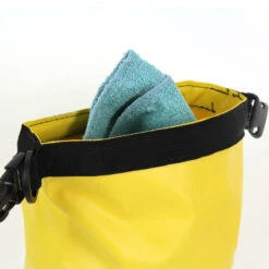 SAC ETANCHE HOWZIT 10L JAUNE -Nautigames Magasin sac etanche ryde 10l jaune 2