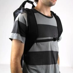 SAC ETANCHE HOWZIT 30L NOIR -Nautigames Magasin sac etanche ryde 30l noir 3